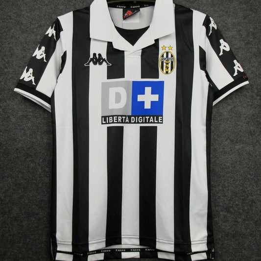 Juventus Retro Home Kit 1999/00