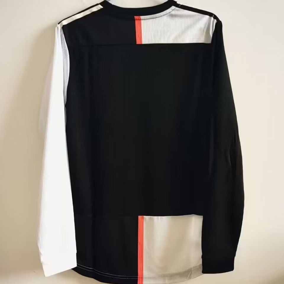 Juventus Retro Home Kit Long Sleeves 2019/20