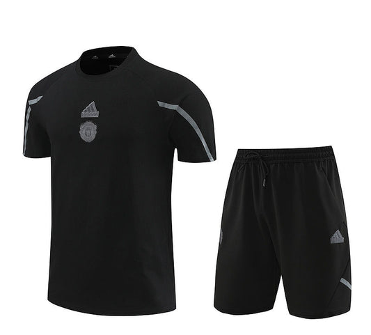 Man Utd Black Short Training Set 24/25