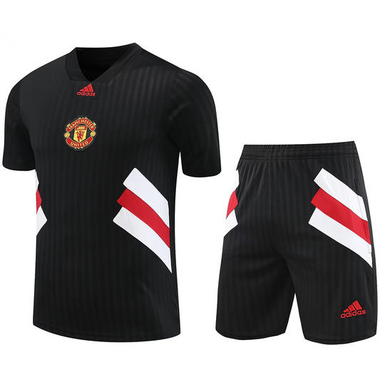 Man Utd x Adidas Icon Short Training Set 23/24