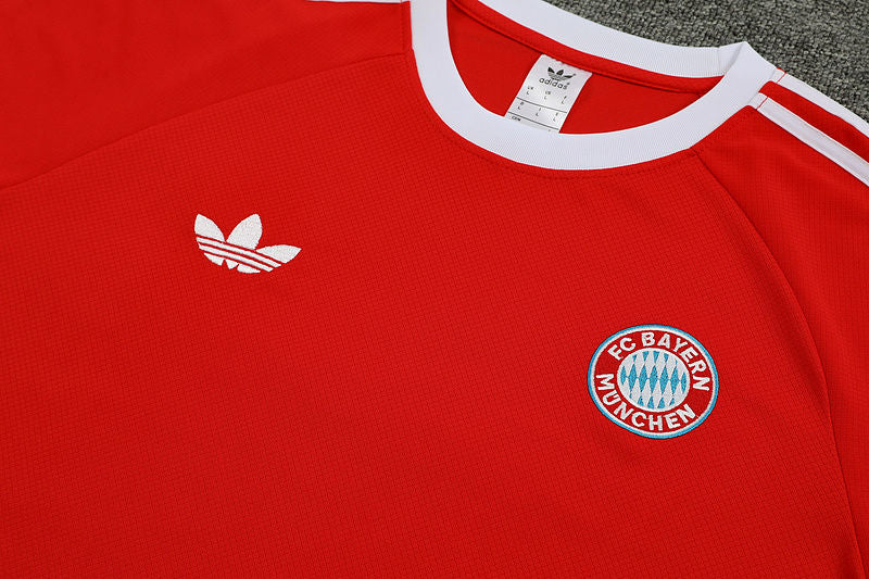 Bayern Red Short Training Set 24/25