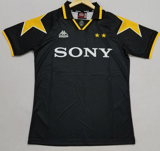 Juventus Retro Away Kit 1996/97