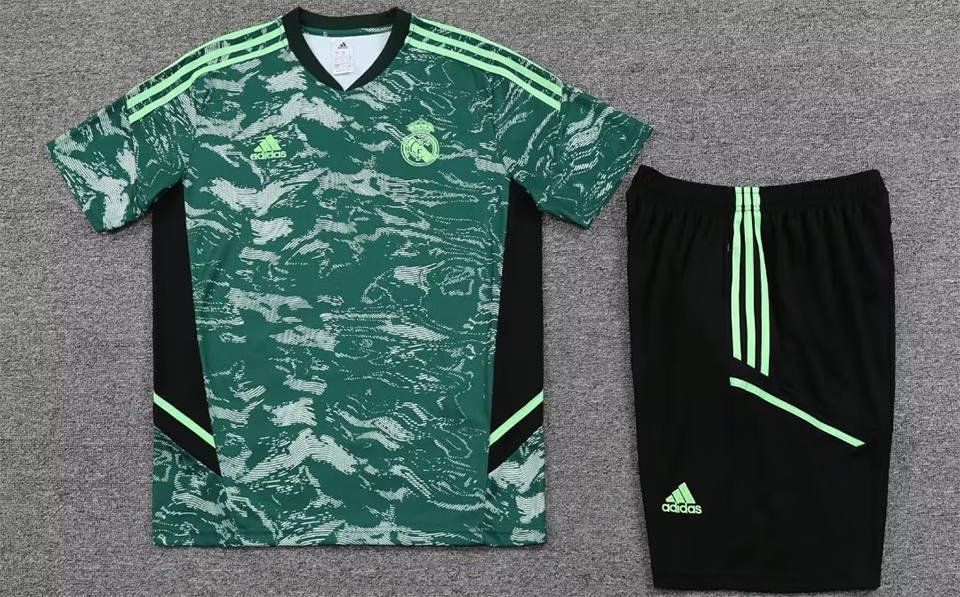 Real Madrid Green Short Training Set 23/24